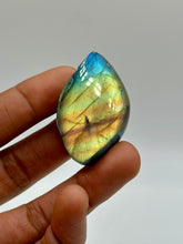 Load image into Gallery viewer, Labradorite Cabochons