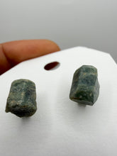 Load image into Gallery viewer, Blue Sapphire studs