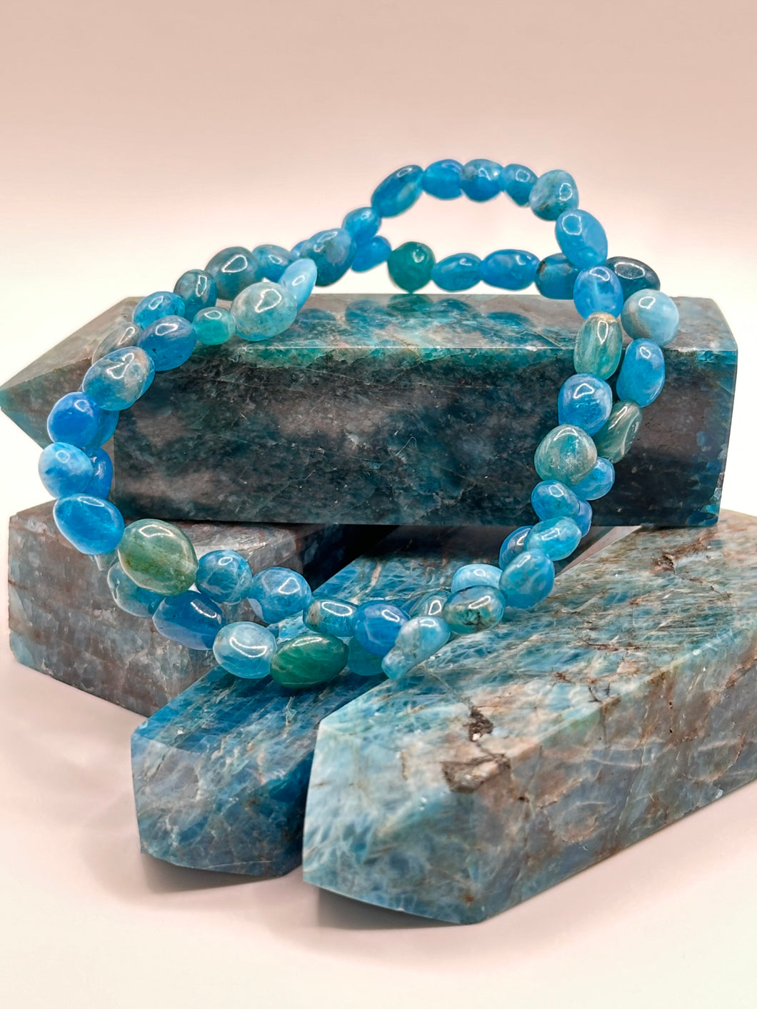 Apatite bracelet (free form)