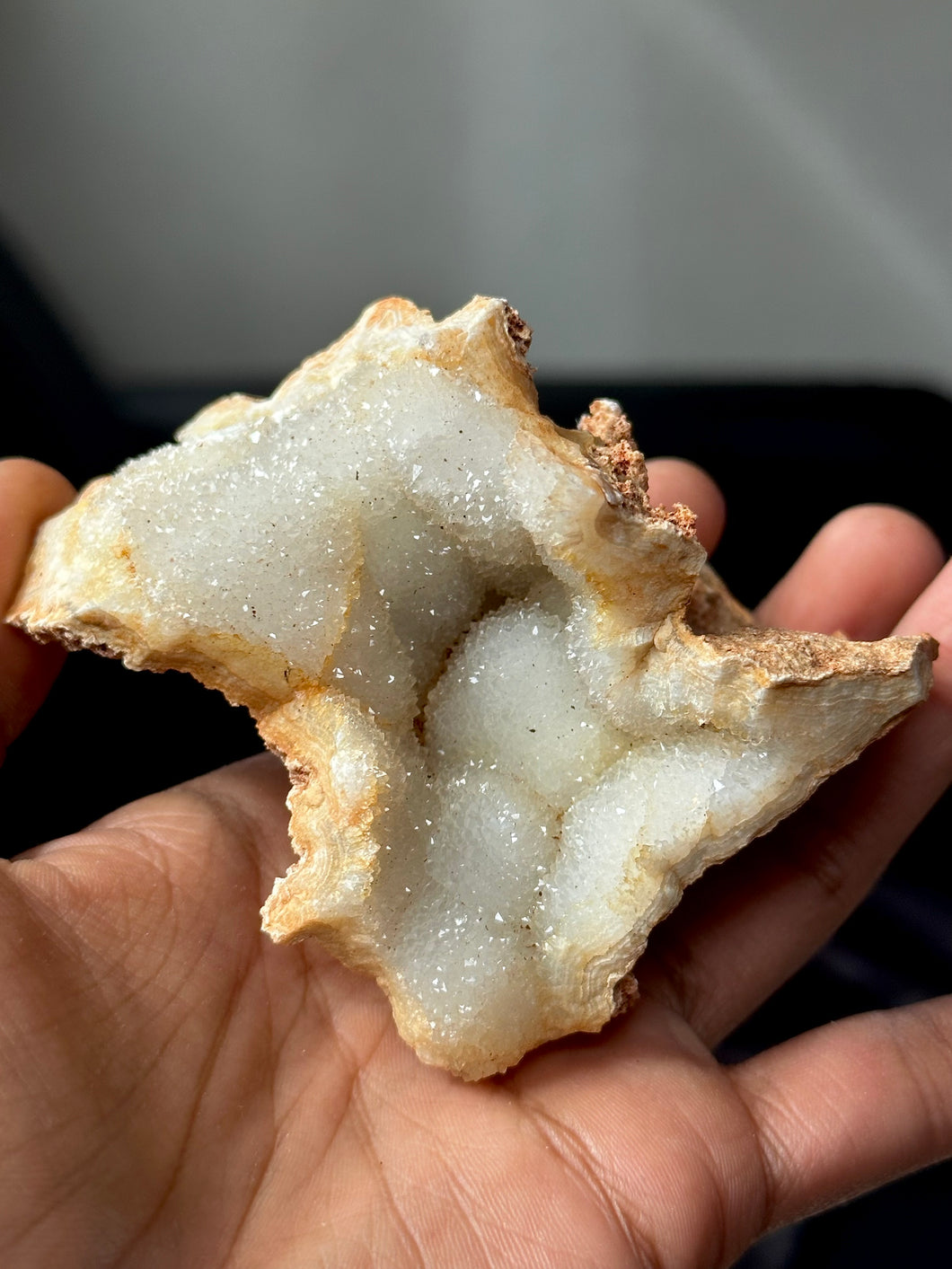 Druzy Quartz over Botryoidal Agate