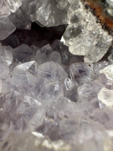 Load image into Gallery viewer, Quartz Geode var Sidi Rahali Quarries. El Kelaa des Sraghna Province Morocco