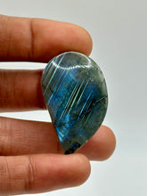Load image into Gallery viewer, Labradorite Cabochons