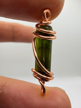 Load image into Gallery viewer, Green Tourmaline pendant in copper