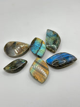 Load image into Gallery viewer, Labradorite cabochons