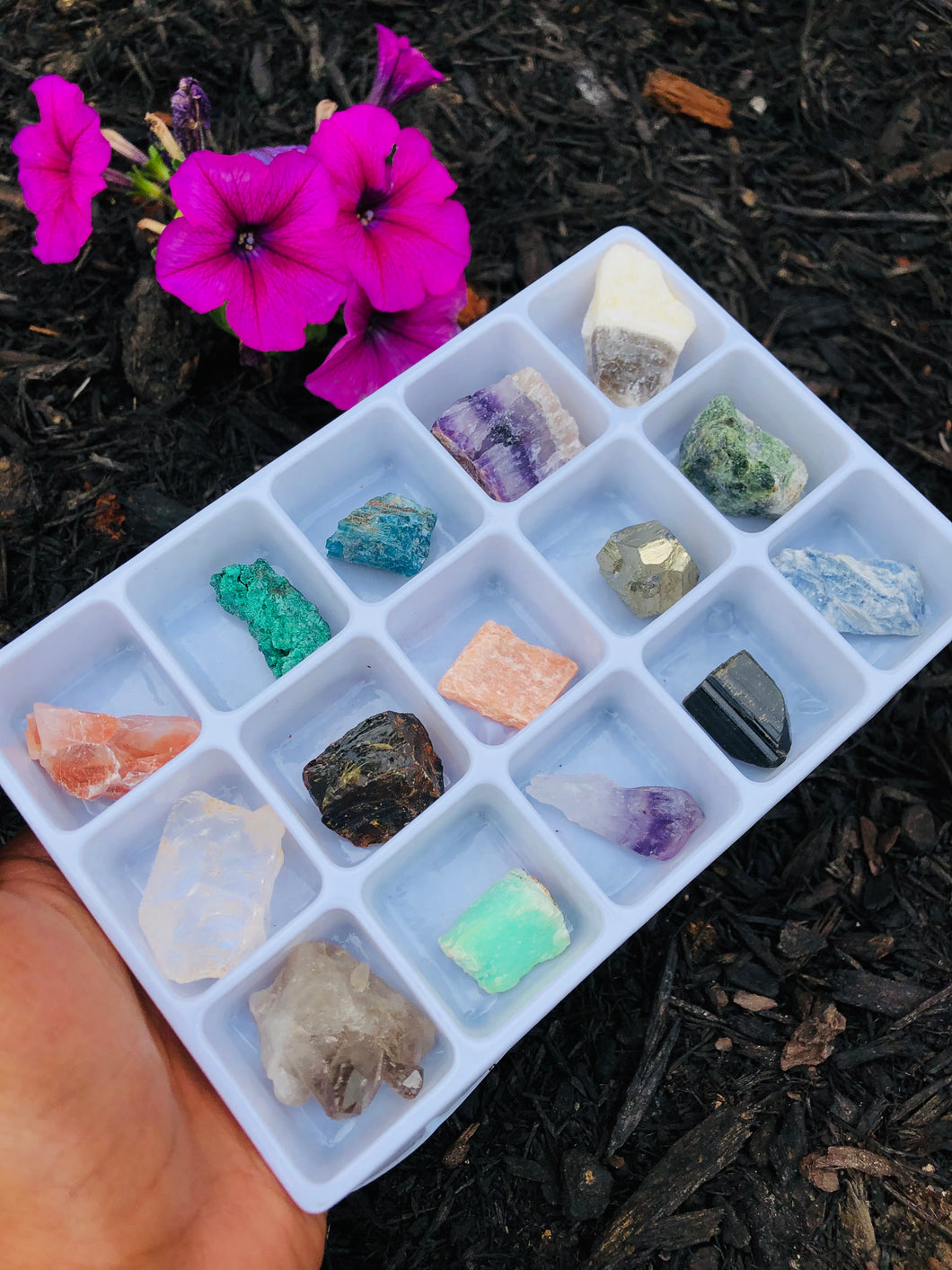 15 piece Random Mineral Set