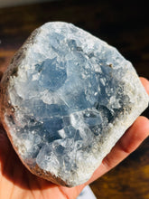 Load image into Gallery viewer, Celestite Geode