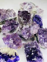 Load image into Gallery viewer, Amethyst geodes