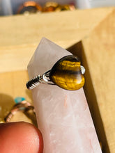 Load image into Gallery viewer, Tigers Eye heart ring